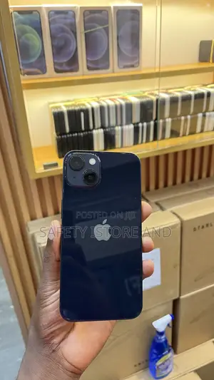 New Apple iPhone 13 128 GB Black