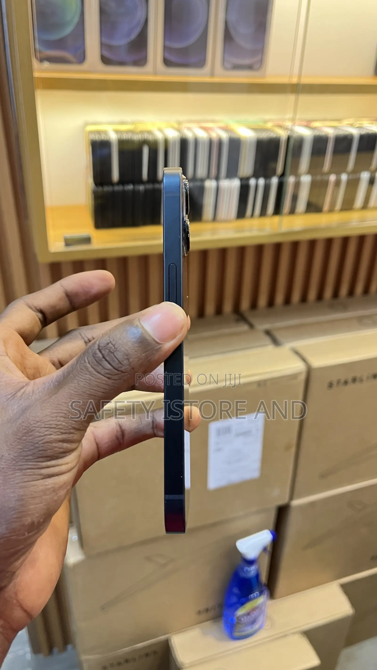 New Apple iPhone 13 128 GB Black