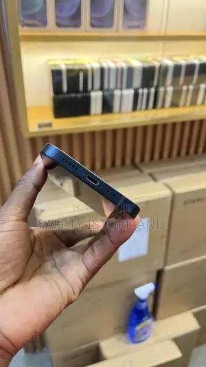 New Apple iPhone 13 128 GB Black