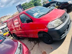 Toyota HiAce 2007 Red