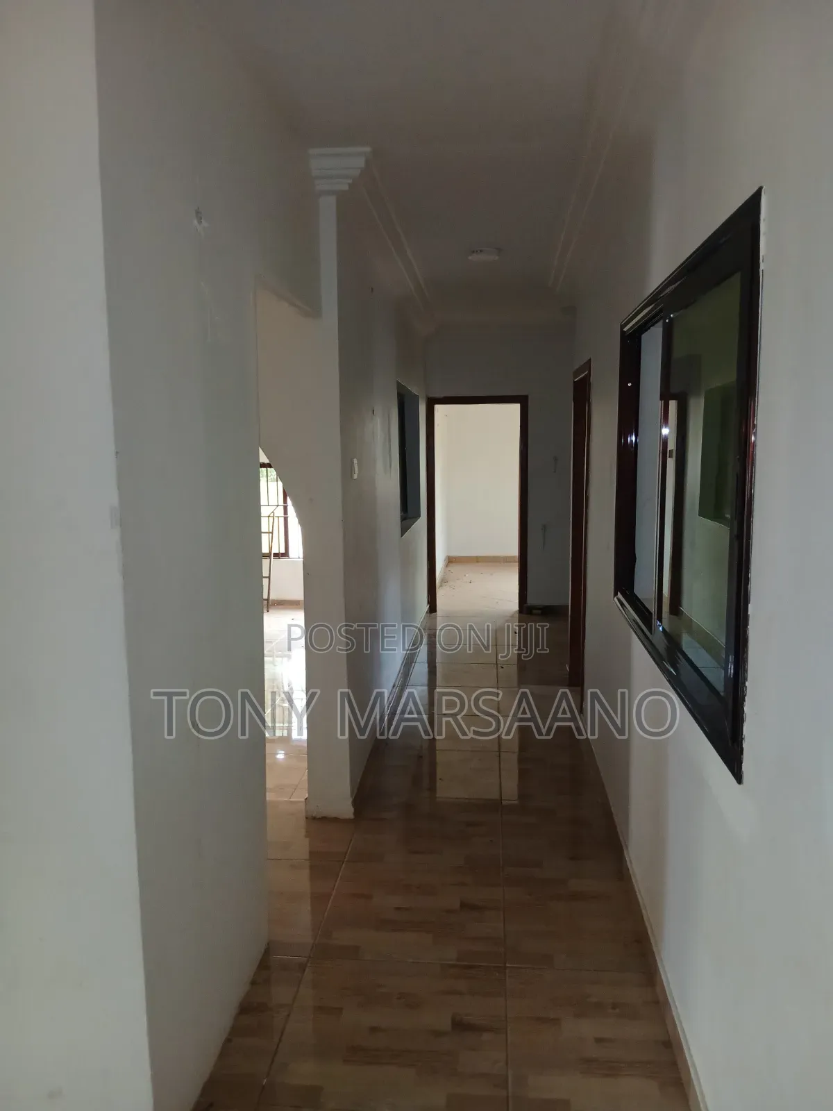 5bdrm House in Westlegon, Police Station for rent