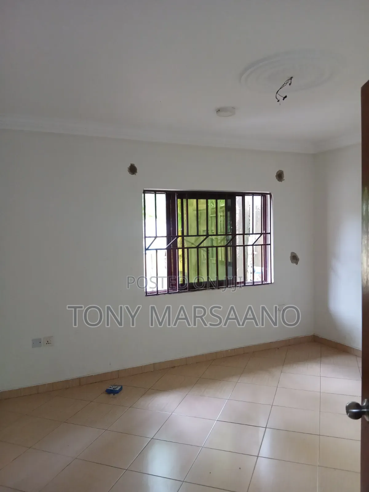 5bdrm House in Westlegon, Police Station for rent