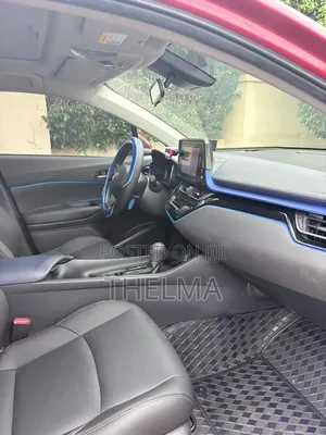 Toyota C-HR 2022 Red