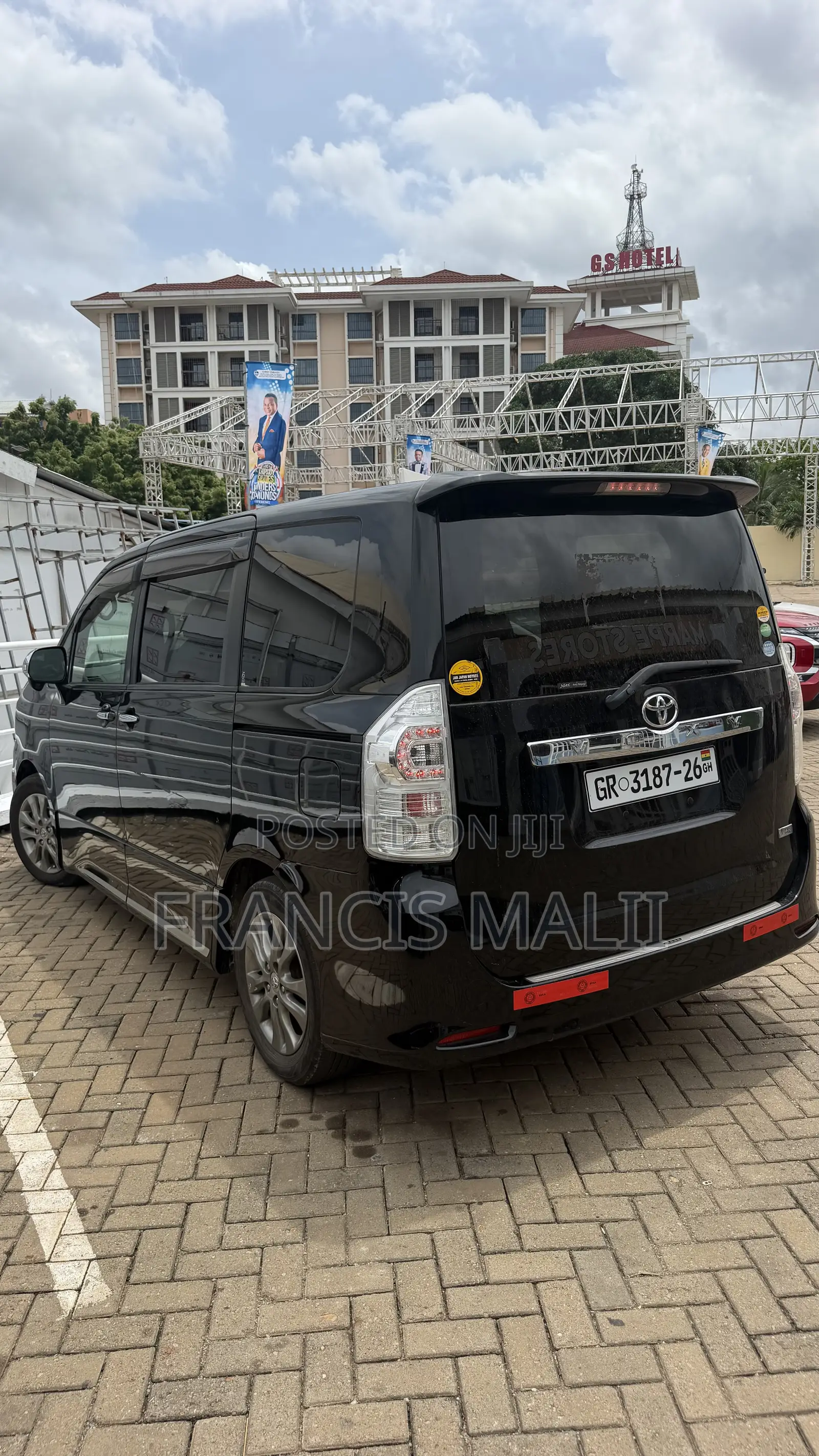 Toyota Voxy 2012 Black