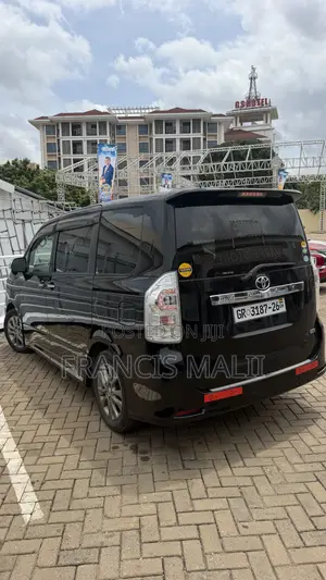 Toyota Voxy 2012 Black
