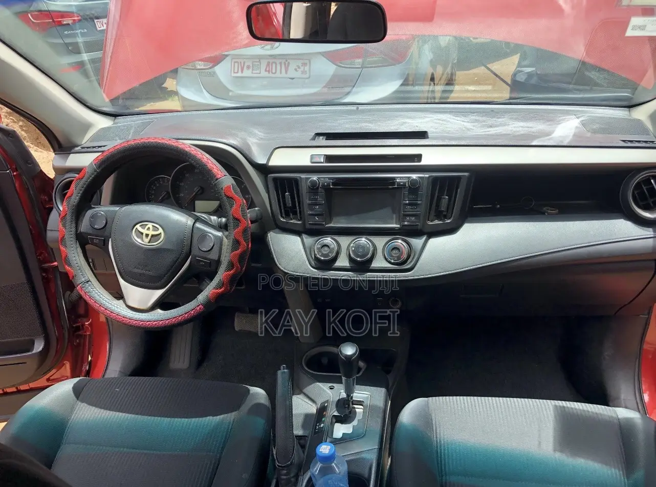 Toyota RAV4 2017 Red