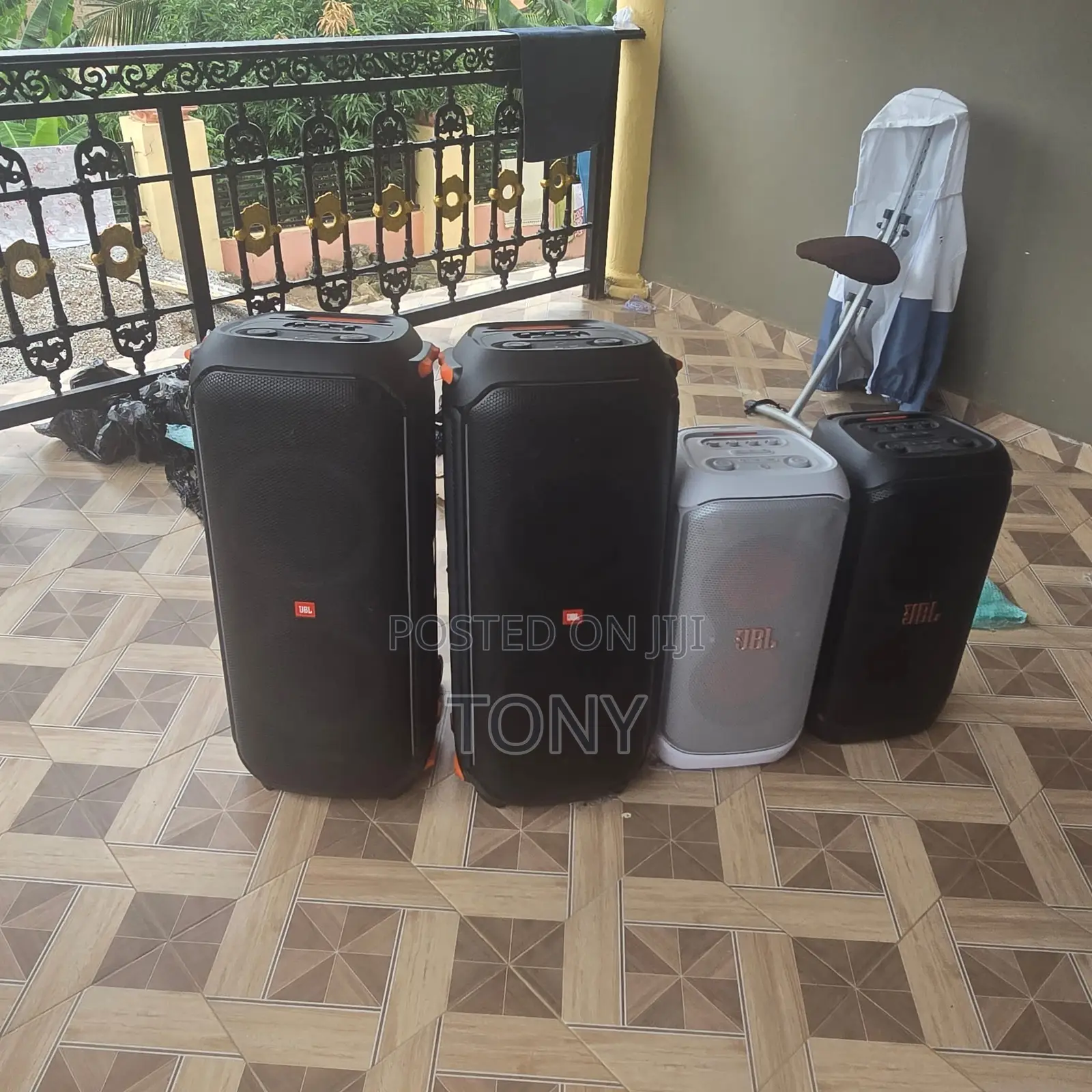 JBL Party Box 320, Party Box 710