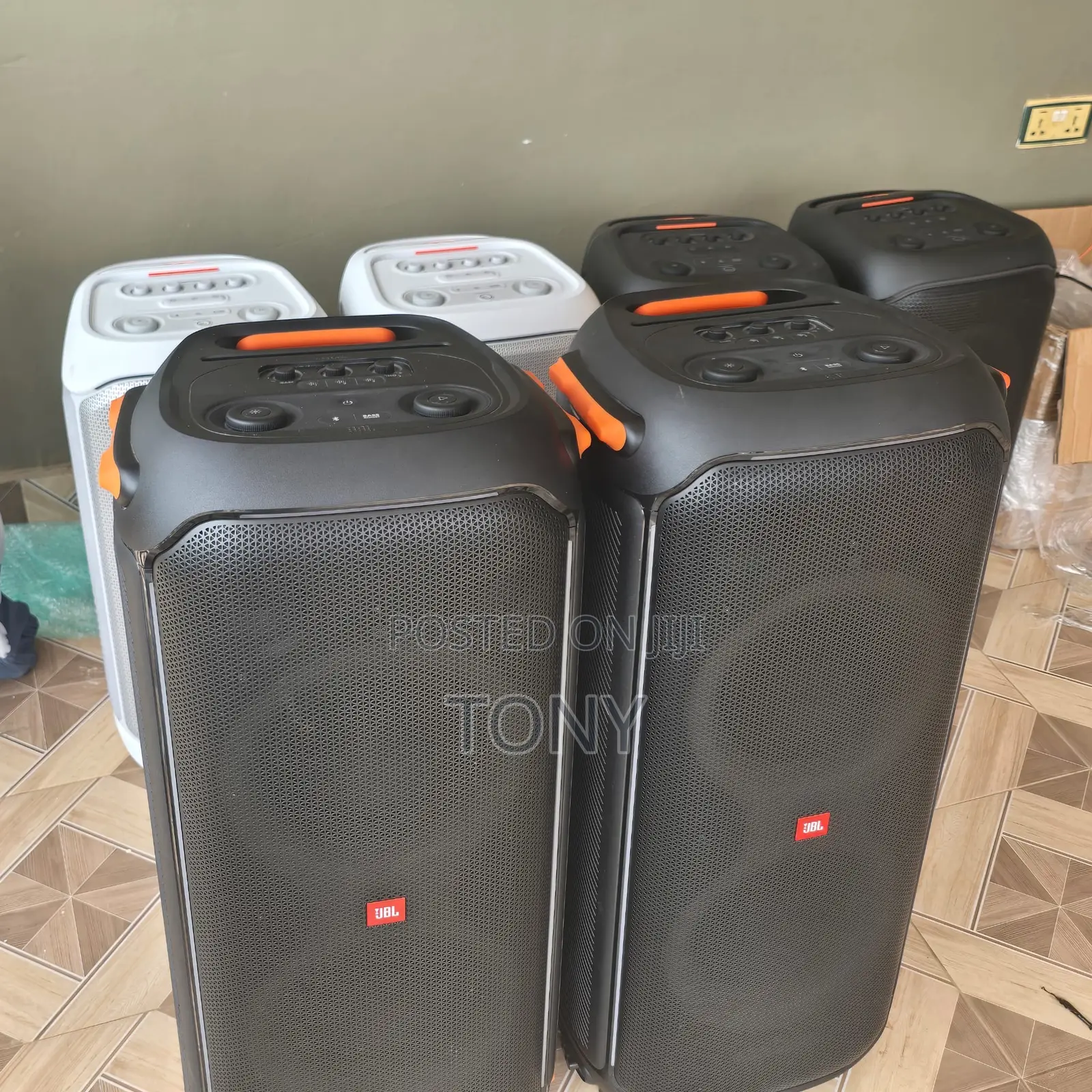 JBL Party Box 320, Party Box 710