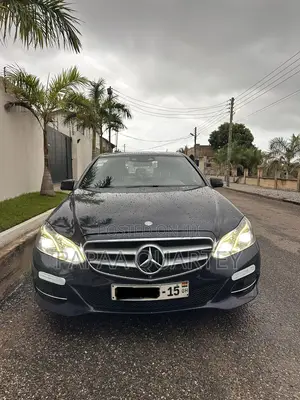 Mercedes-Benz E500 2015 Blue