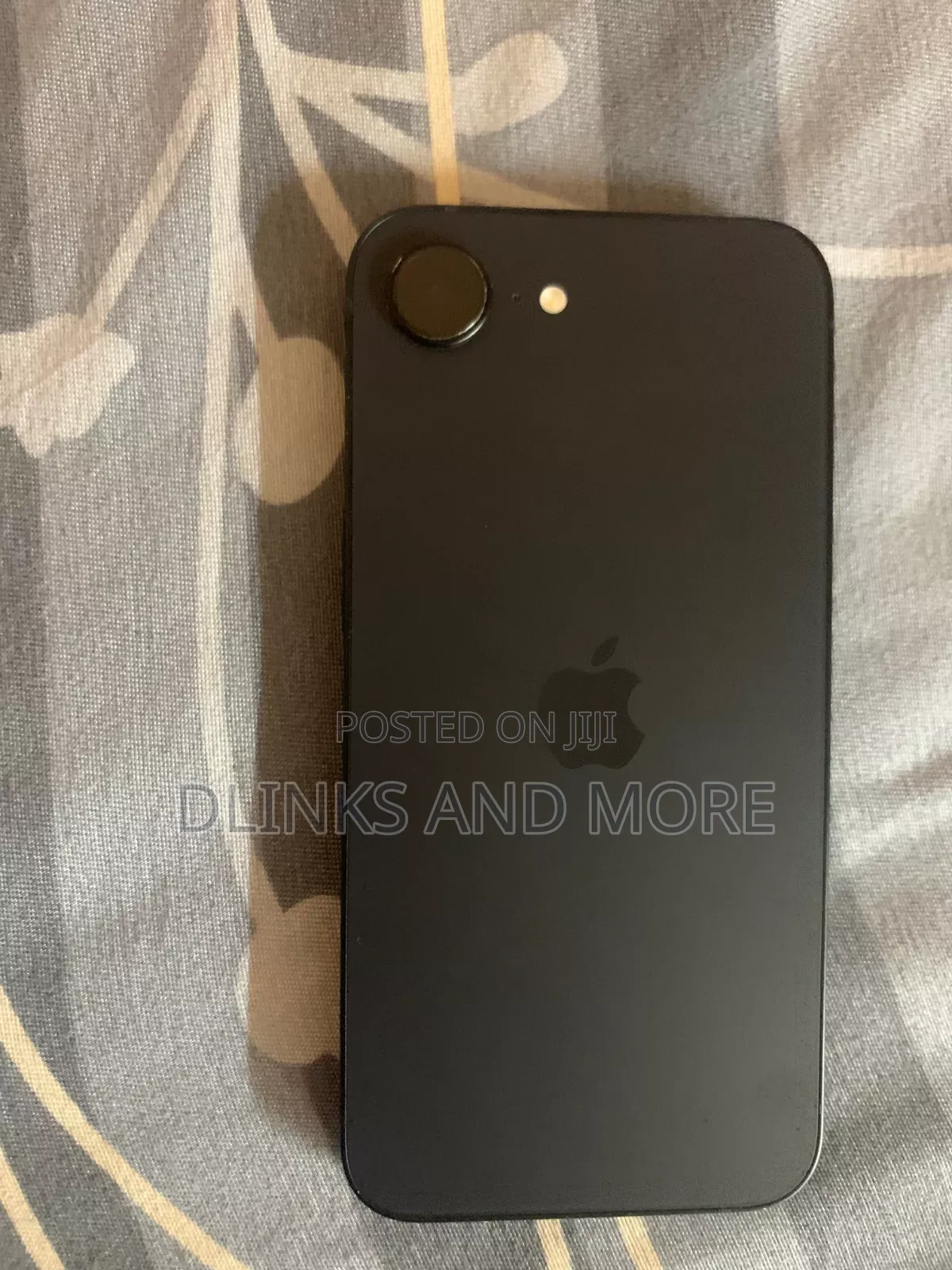 New Apple iPhone 16e 128 GB Black
