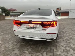 Honda Accord Sport (1.5L 4cyl Turbo CVT) 2019 White