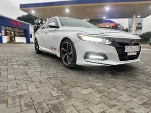Honda Accord Sport (1.5L 4cyl Turbo CVT) 2019 White