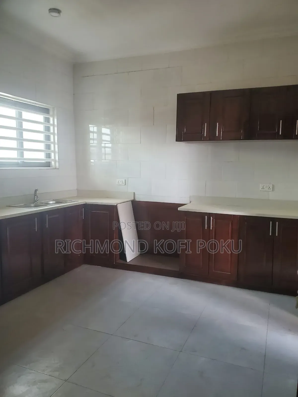 3bdrm Apartment in Kofis Realty, East Legon for rent