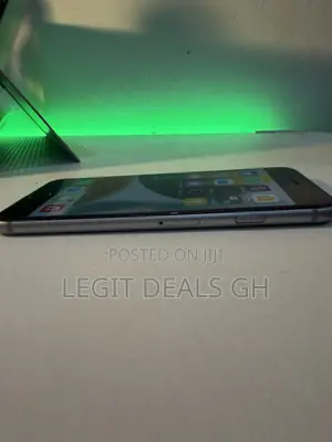 Apple iPhone 6s 32 GB Silver