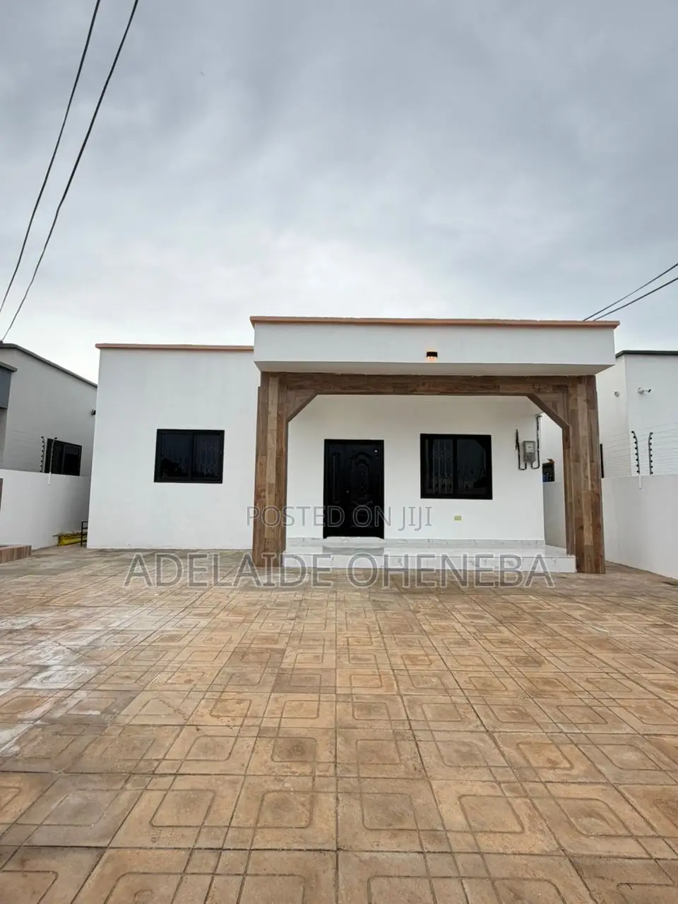 3bdrm Apartment in East Legon for sale