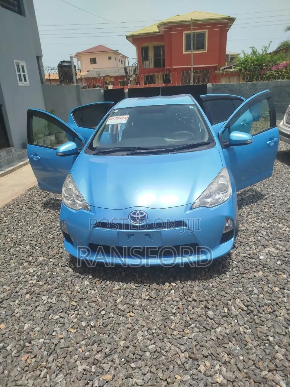 Toyota Aqua 2013 Blue