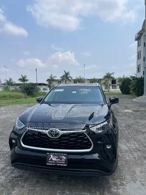 Toyota Highlander 2022 Black