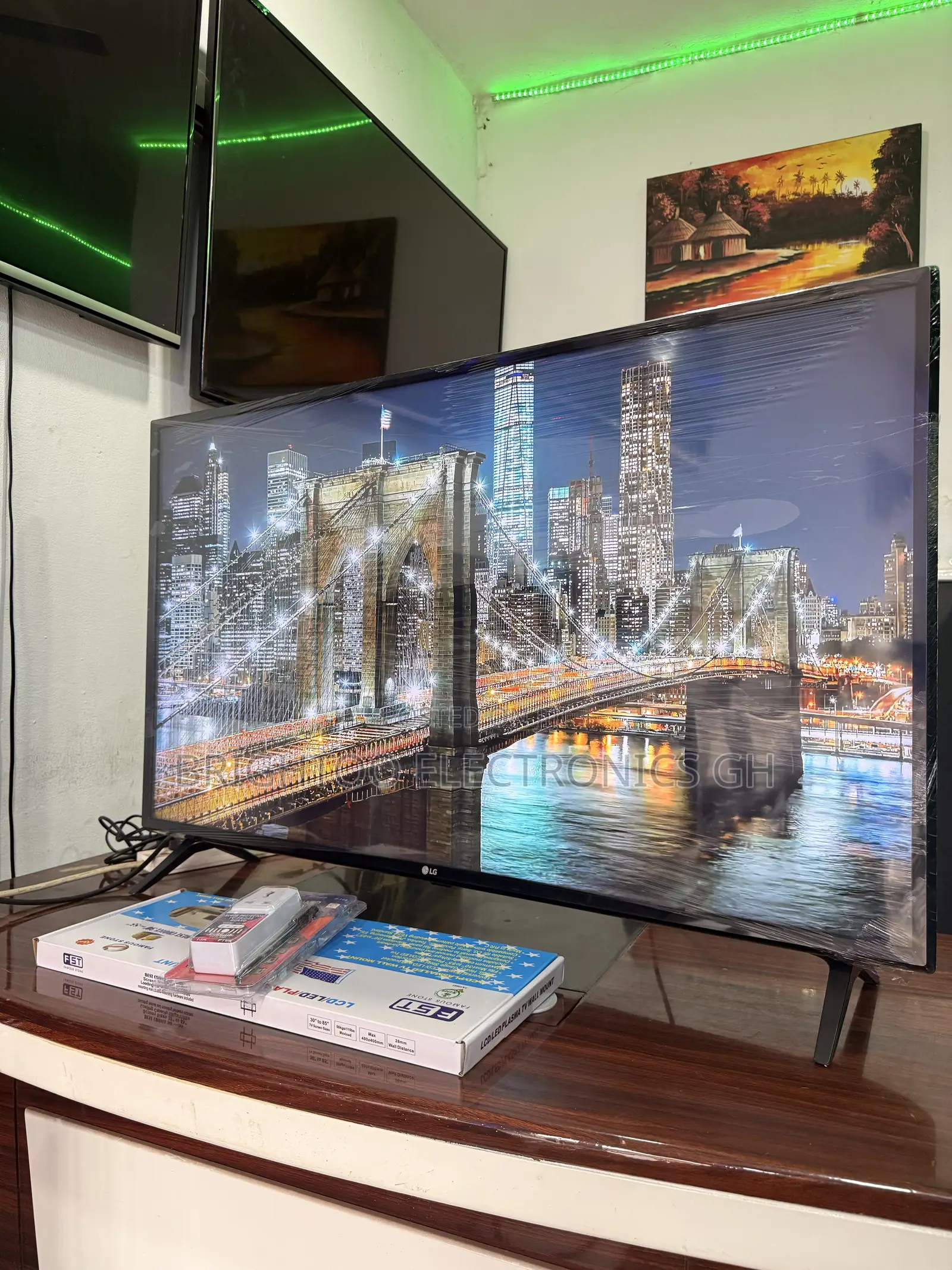 43” Lg, Full Digital Satellite Ultra Hd Led Smart Tv