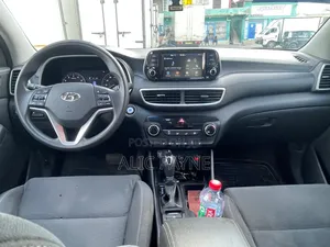 Hyundai Tucson SE AWD 2020 Blue