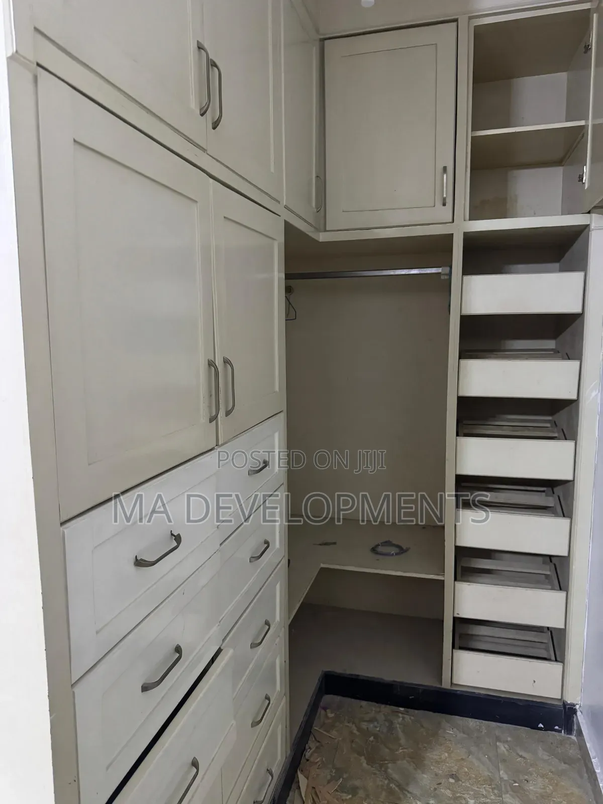 3bdrm House in Mile 7 Achimota for rent