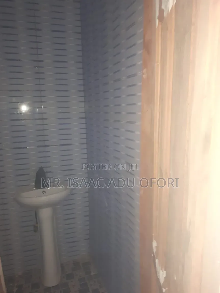 Furnished Mini Flat in Adu Venture, Agape for rent