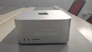 New Desktop Computer Apple Mac Studio M2 Max 32GB Apple M2 SSD 512GB