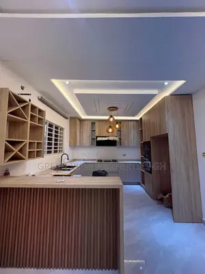 3bdrm House in Ashaley Botwe for sale