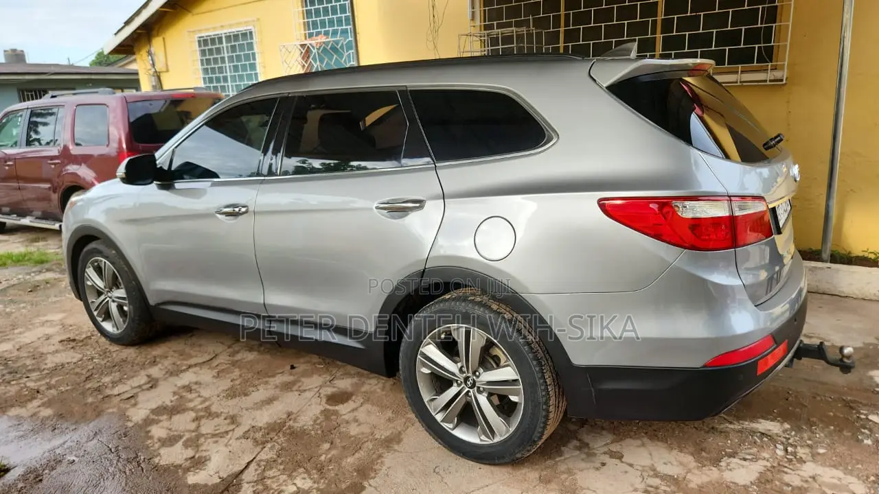 Hyundai Santa Fe Limited 4dr SUV (3.3L 6cyl 6A) 2015 Silver