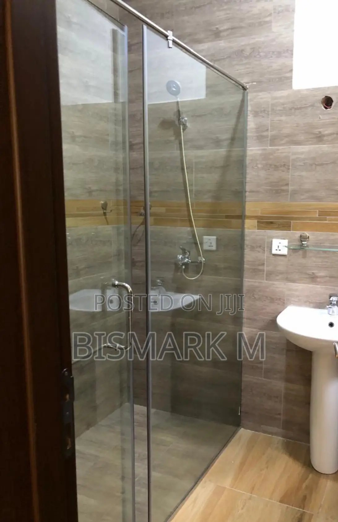 4bdrm House in East Legon for rent