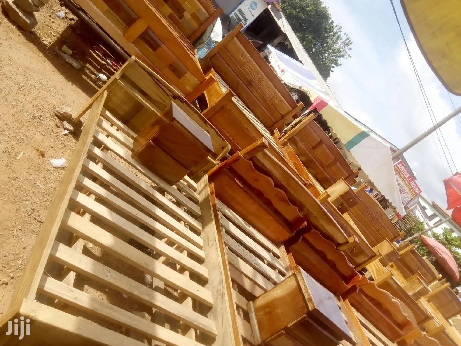 All Wood Queen Size Bed