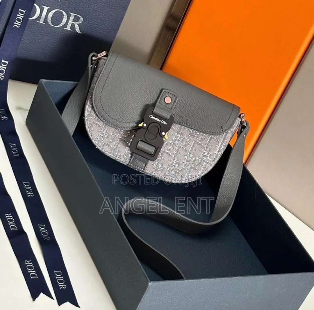 Quality Side Bags Available (Location: Adum Kumasi)