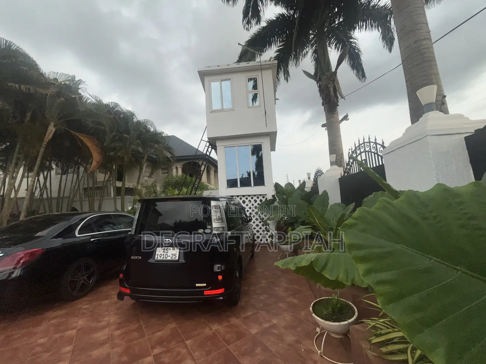 Furnished 7bdrm House in Santasi Kotwi, Kumasi Metropolitan for sale