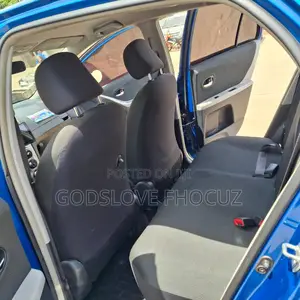 Toyota Vitz 2010 Blue
