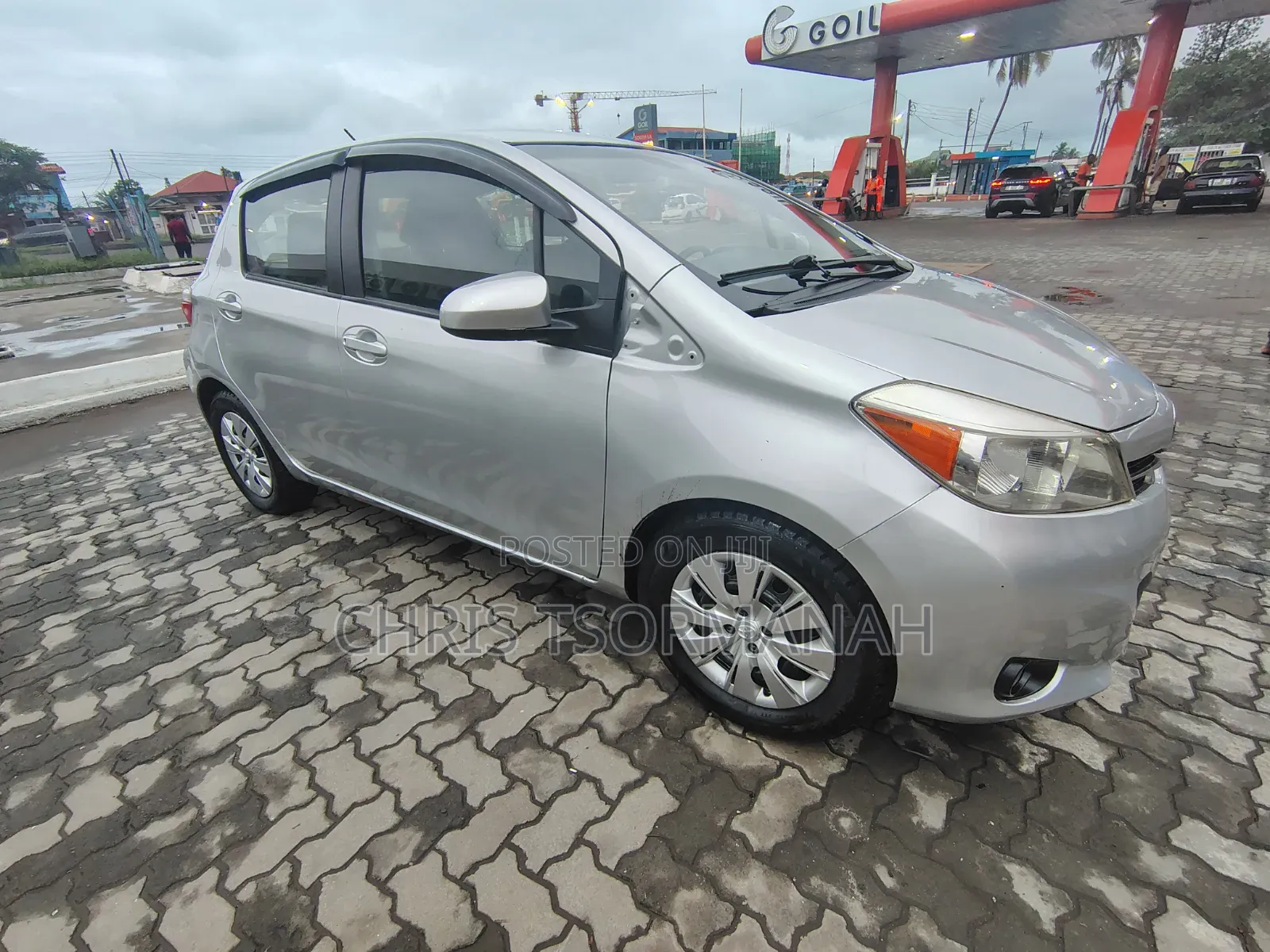 Toyota Yaris LE Hatchback 3dr 2014 Silver