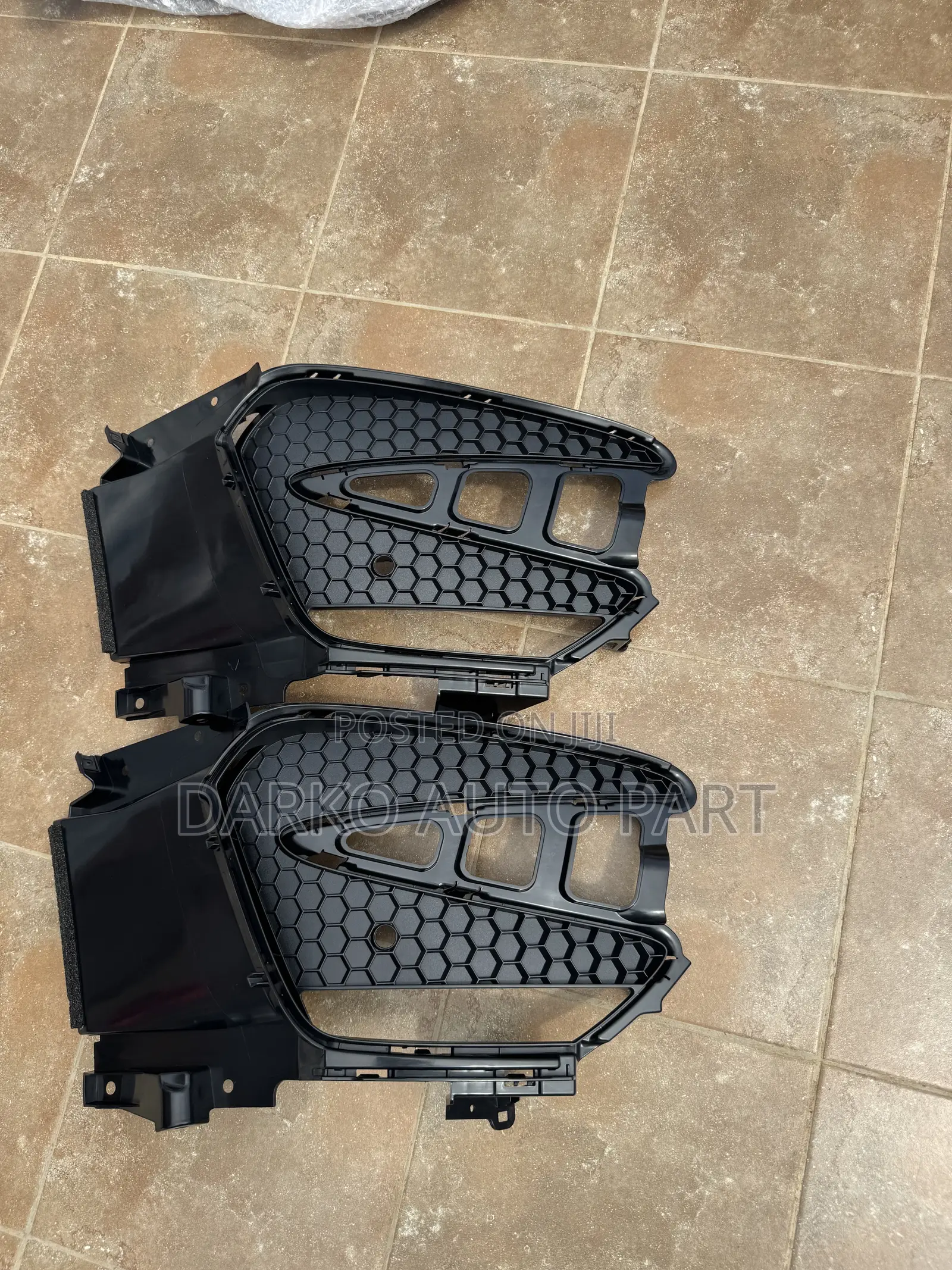 Acura RDX 2018-2020 Fog Light Cover Available