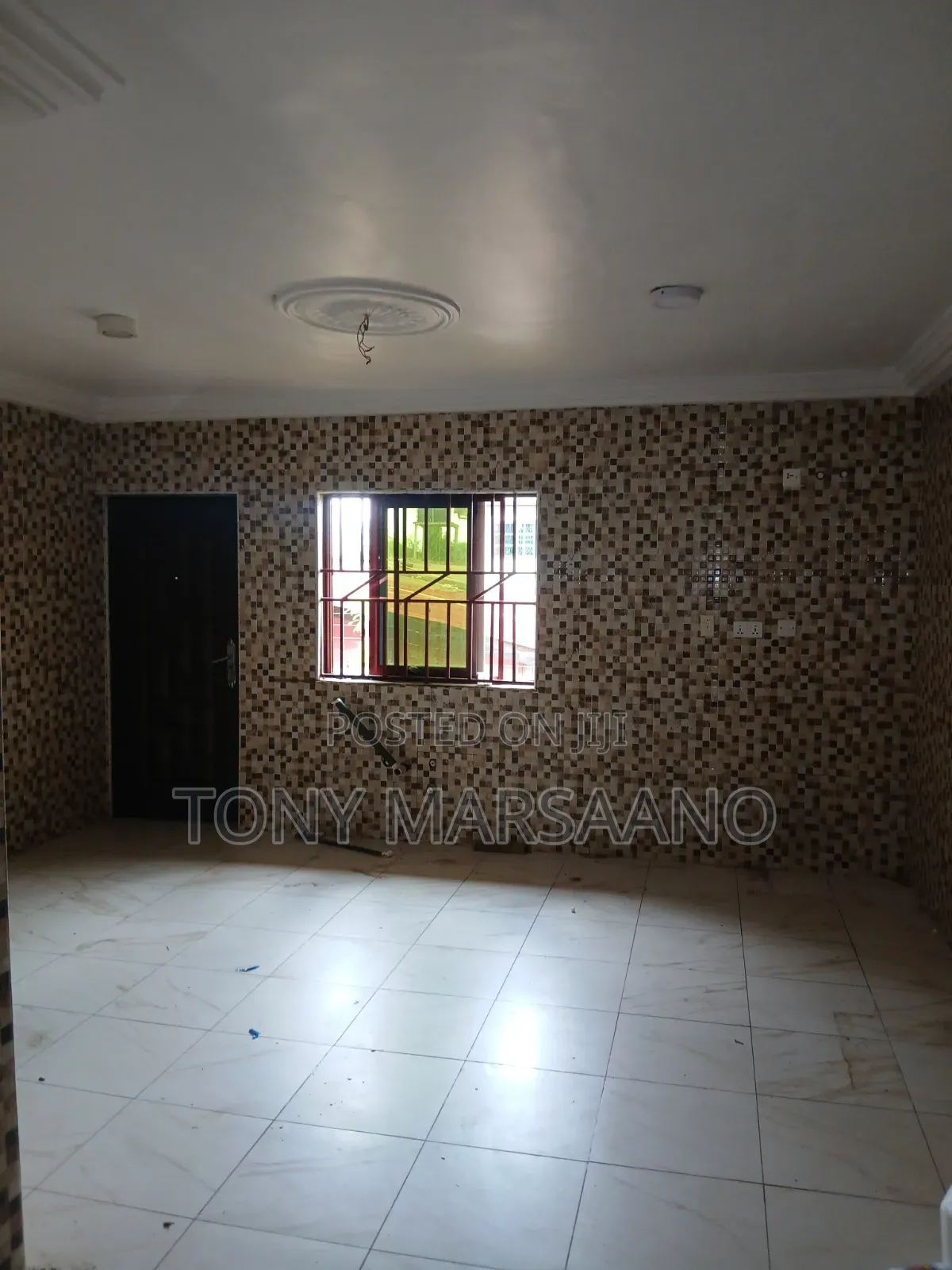 5bdrm House in Westlegon, Police Station for rent