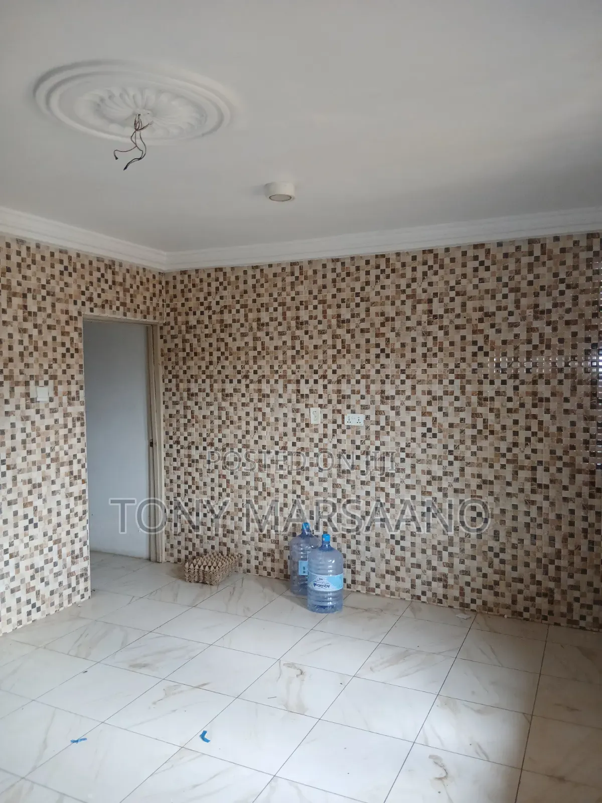 5bdrm House in Westlegon, Police Station for rent