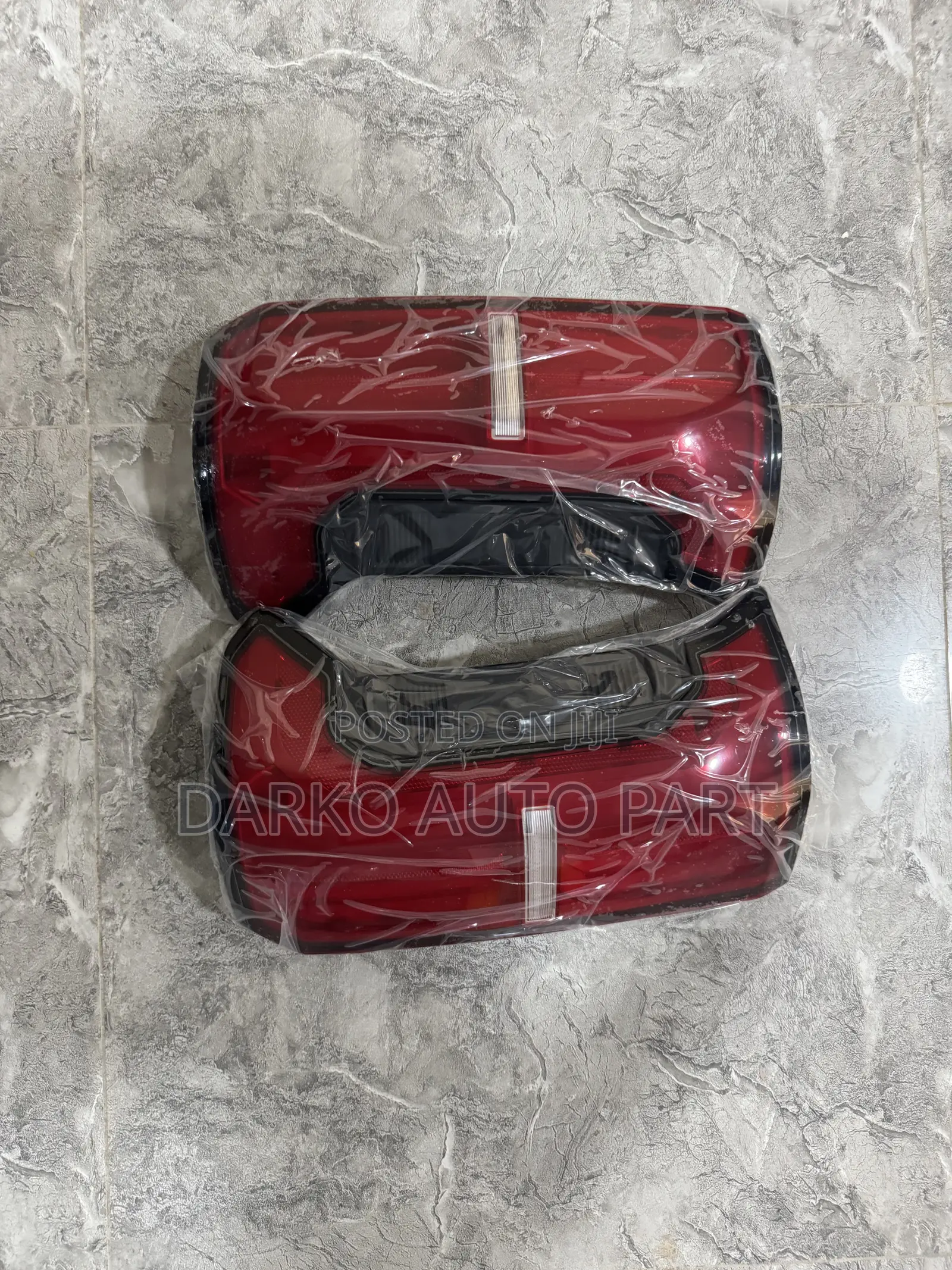 Toyota Tacoma 2024-2025 Taillight Available