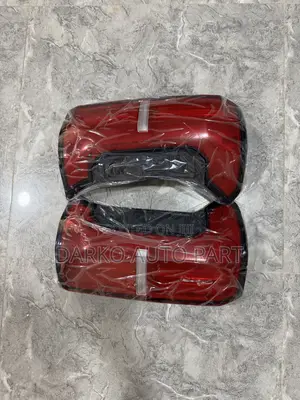 Toyota Tacoma 2024-2025 Taillight Available