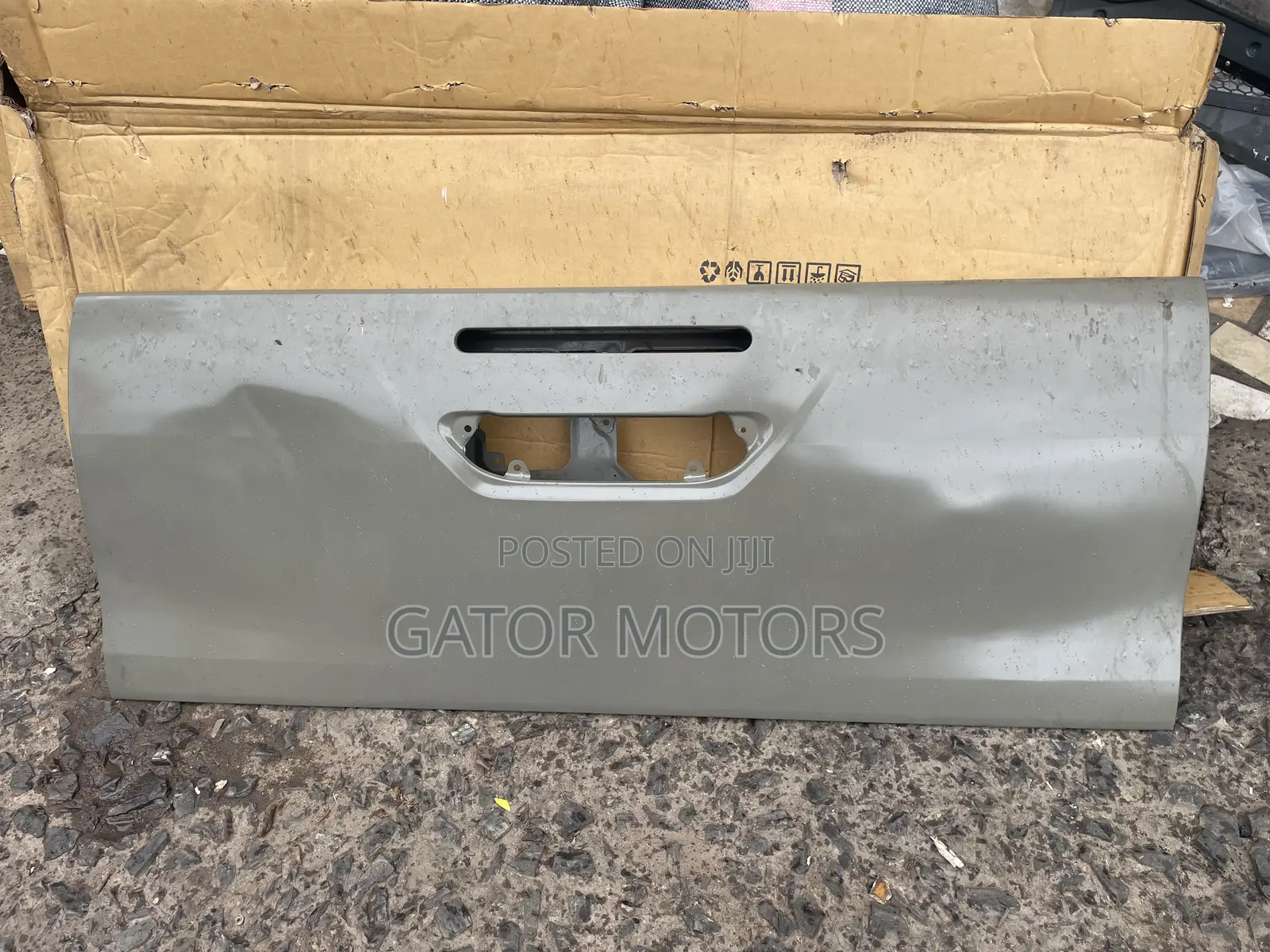 Tail Gate Board for Hilux 2016 2017 2018 2019 2020 2021 2022 2023 2024