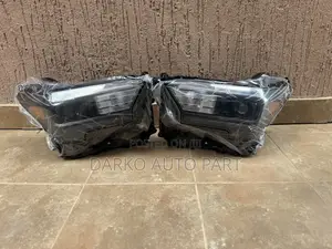Toyota Tacoma 2024-2025 Headlights Available