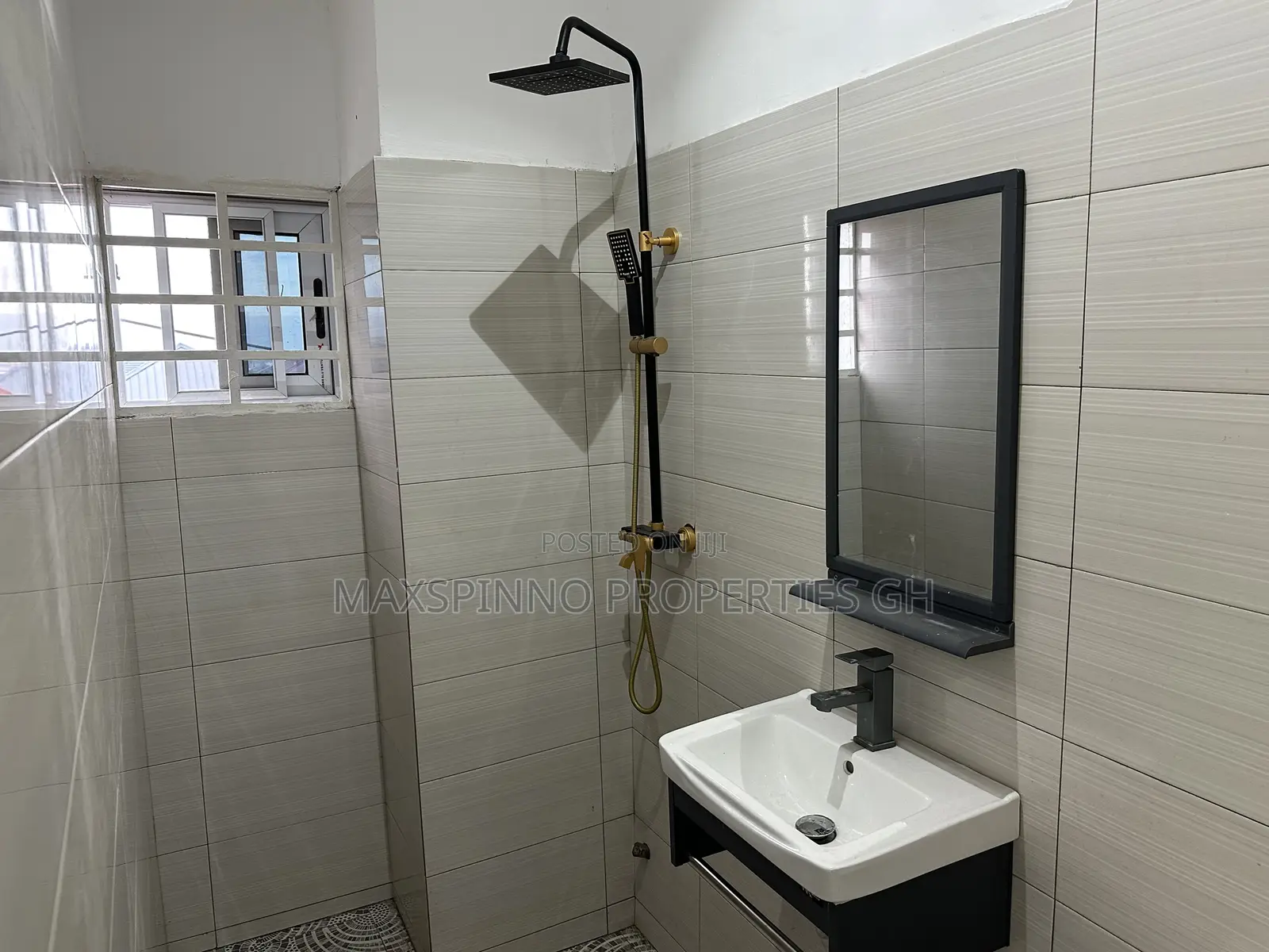 2bdrm Apartment in Maxspinno Properties, School Junction for rent