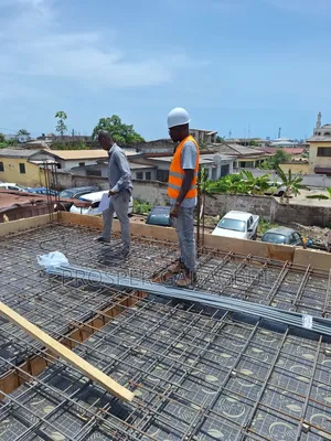 Contractor and Site Engineer
