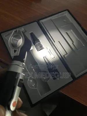 Otoscope ( Brandnew)