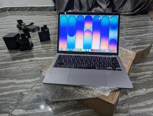 Laptop Apple MacBook Pro 2020 16GB Intel Core i5 SSD 512GB