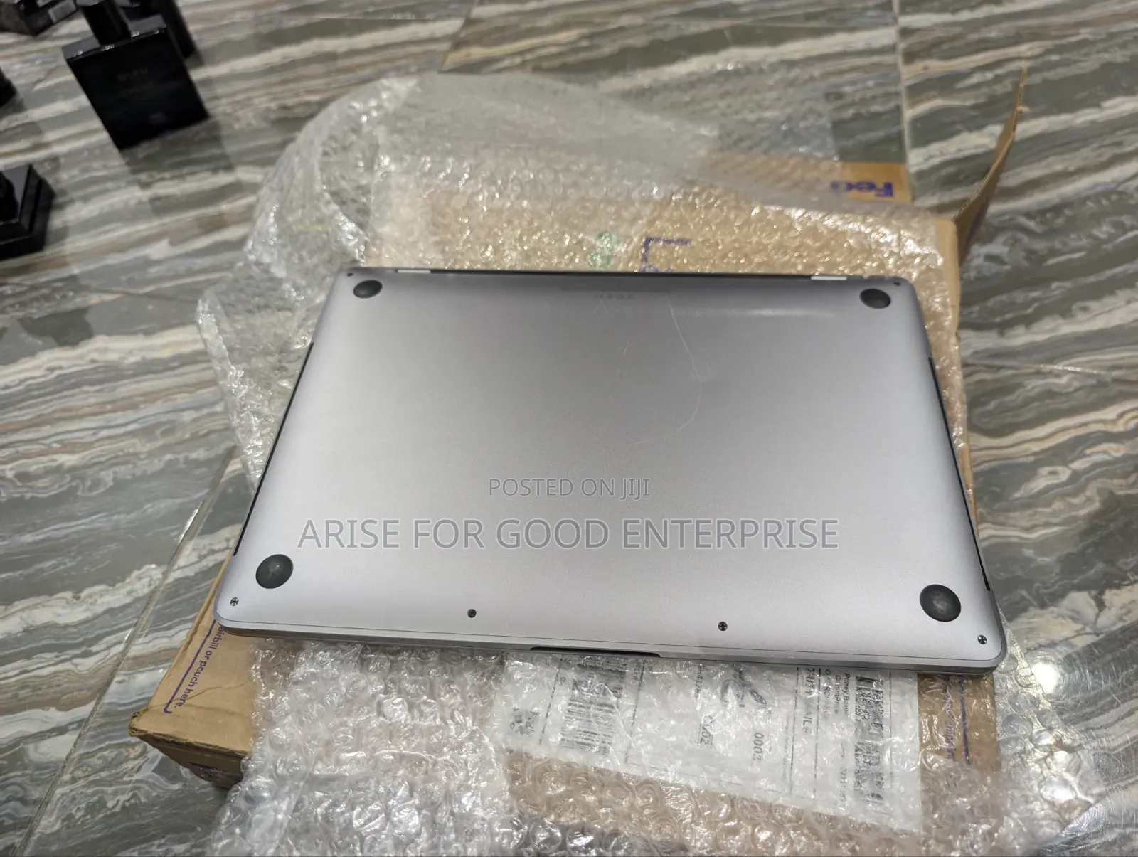 Laptop Apple MacBook Pro 2020 16GB Intel Core i5 SSD 512GB