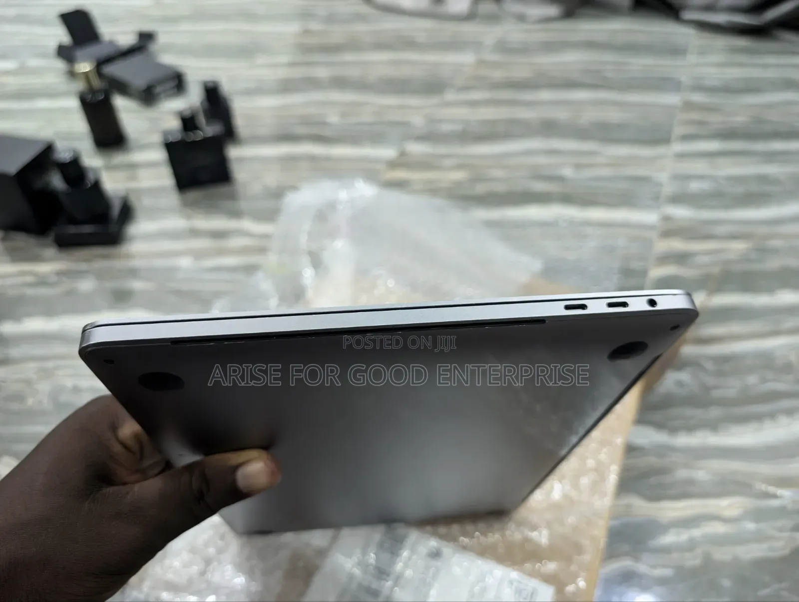 Laptop Apple MacBook Pro 2020 16GB Intel Core i5 SSD 512GB