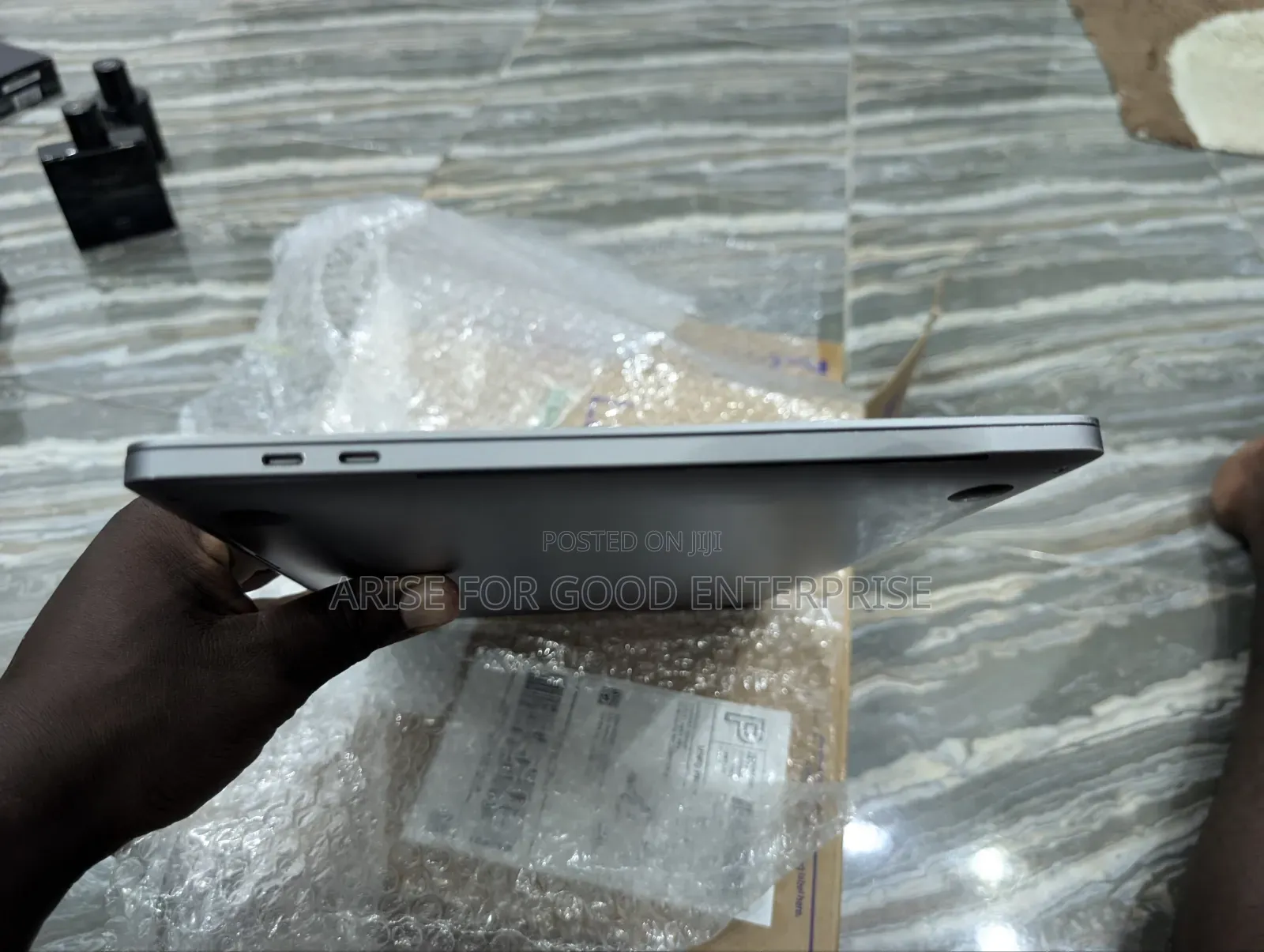 Laptop Apple MacBook Pro 2020 16GB Intel Core i5 SSD 512GB