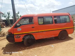 Hyundai RB 2000 Orange