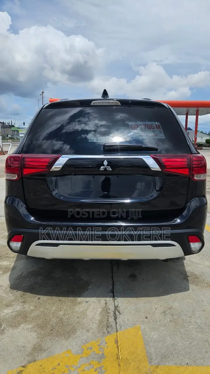 Mitsubishi Outlander SE FWD 2019 Black